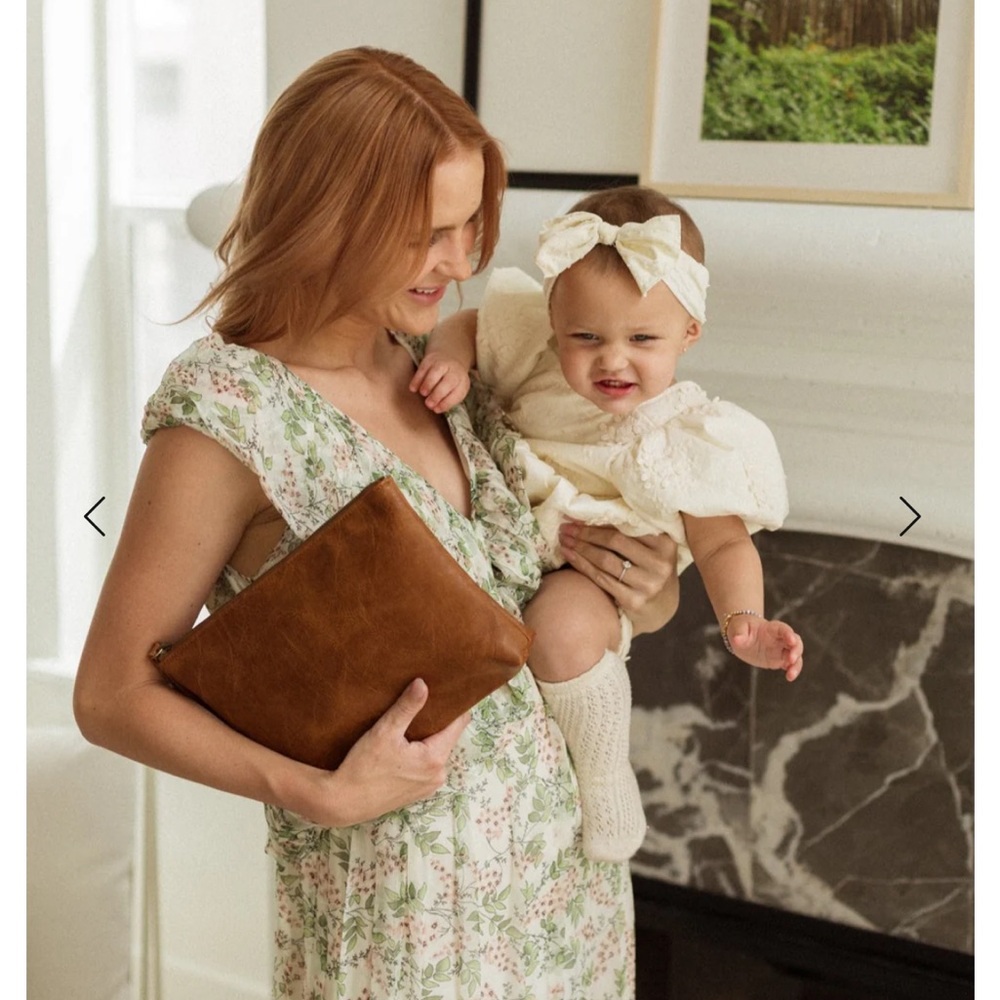 Azaria Clutch - Picture 5 of 5